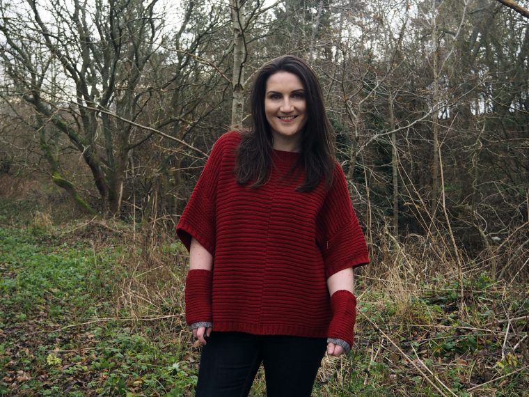 Poncho jumper outfit with knitted cuffs